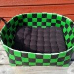 Lemmikinkori pehmustetyynyllä