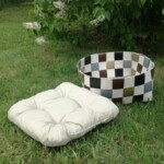 Lemmikkikori makuutyynyllä