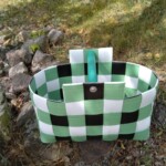 Sienikori L, 55 €, vaaleanvihreä-musta-valkoinen, vaalean vihertävä puukahva